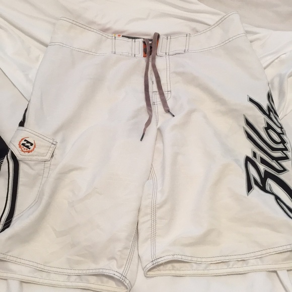 1 Hurley and 2 Billabong Swimsuits - Picture 4 of 5